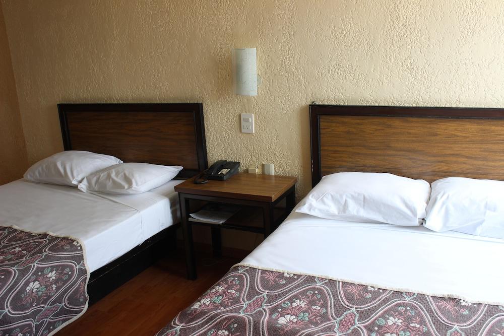 Hotel Del Parque Guadalajara Eksteriør bilde