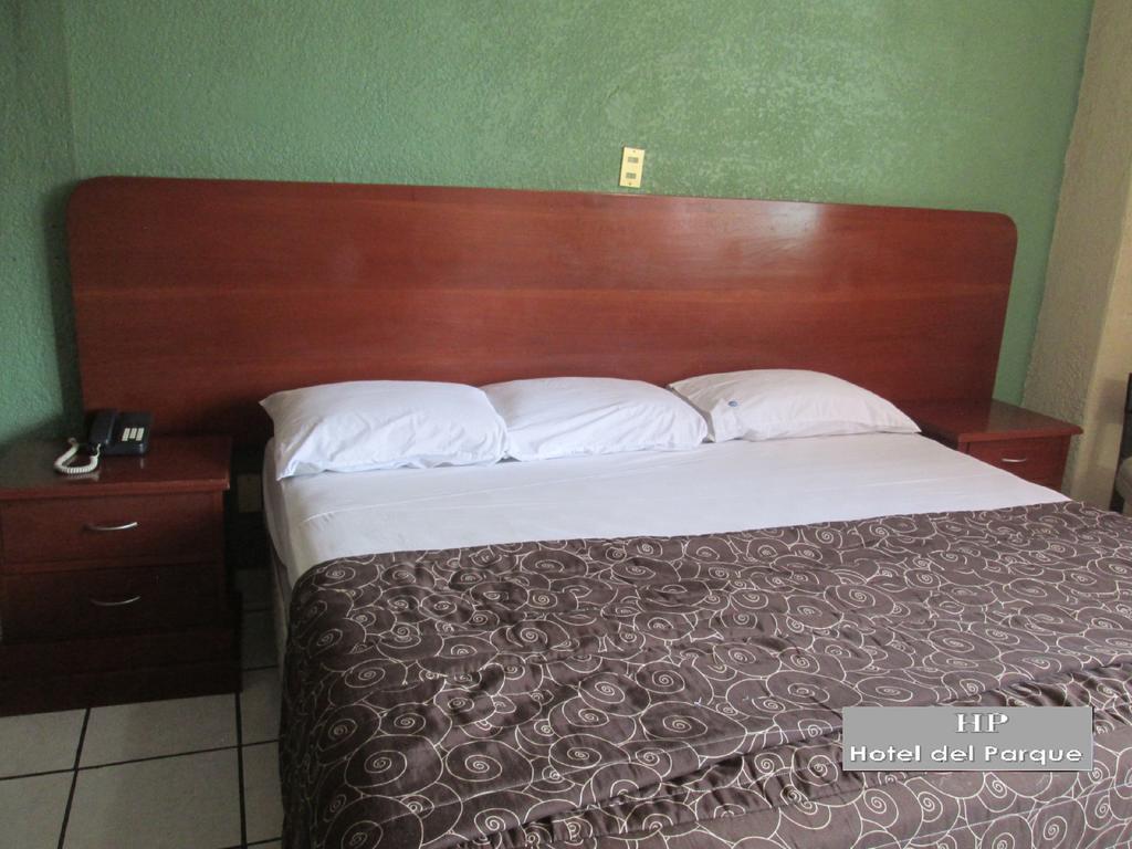 Hotel Del Parque Guadalajara Eksteriør bilde